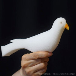 スポンジ鳩」手品用の白いハト。鳩を出すマジックが簡単にできます