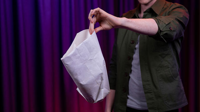 アピアリンググラス（演技２）