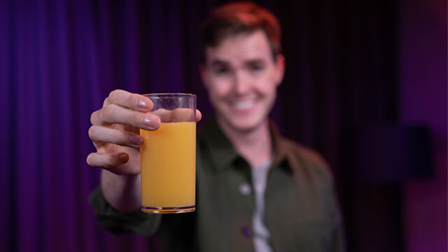 アピアリンググラス（演技４）